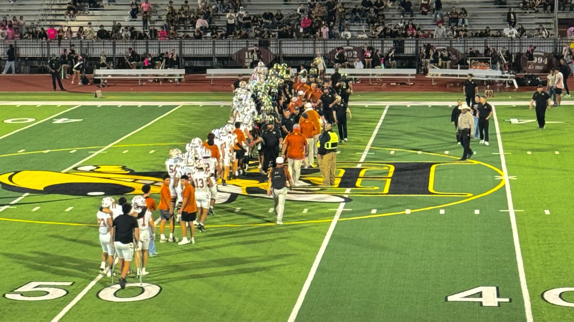 Coyotes stay undefeated with victory over Yellowjackets